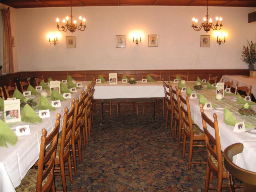 Hotel Gasthaus Zum Hirschen Simonswald Luaran gambar